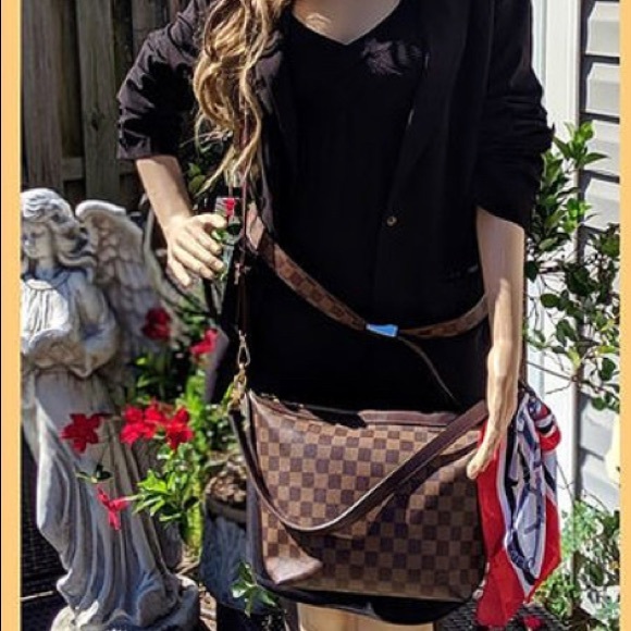 ‼️sold‼️Louis Vuitton Illovo MM - Picture 4 of 16